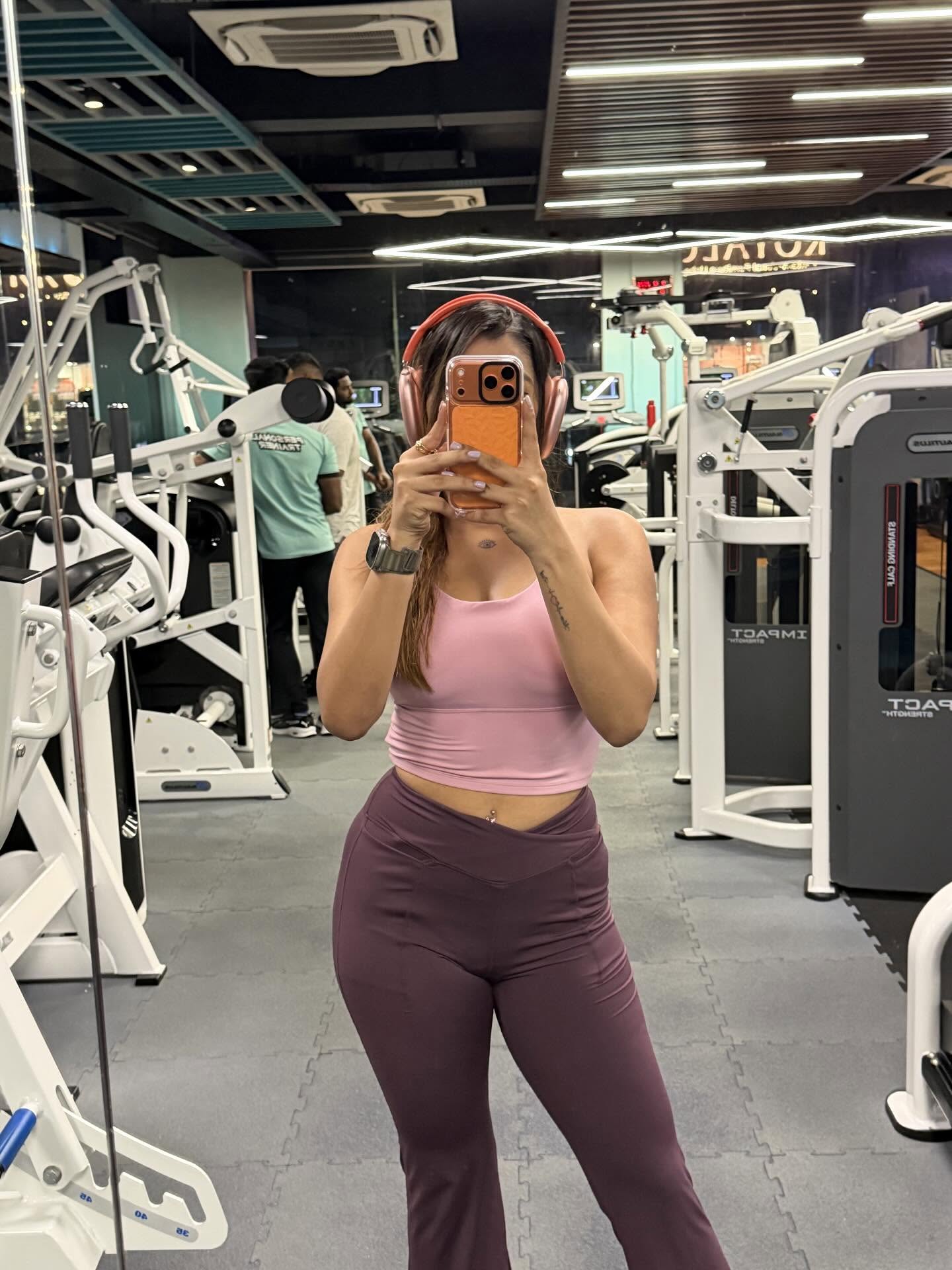 Dipali Model Escorts